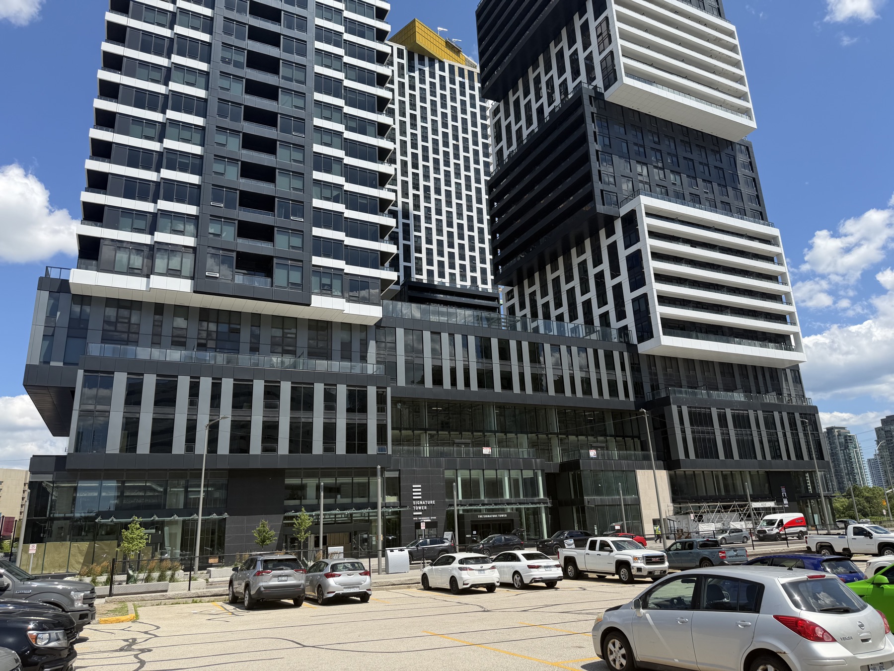 Building exterior, Exchange District Condominiums